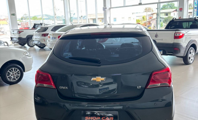 GM - Chevrolet ONIX HATCH LT 1.0 8V FlexPower 5p Mec. 2019 Flex-3