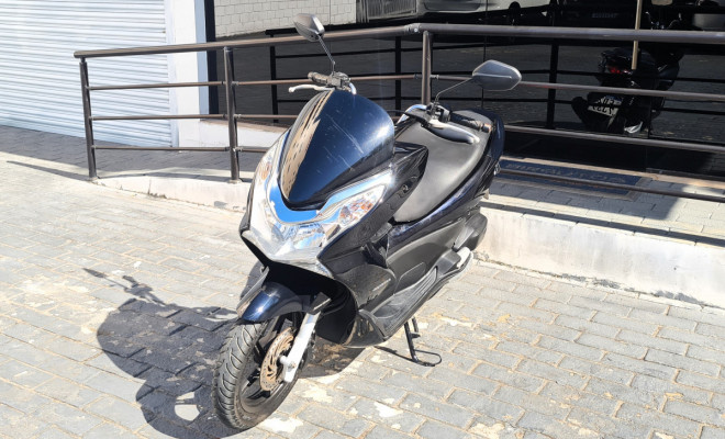 HONDA PCX 150 2015 Gasolina-2