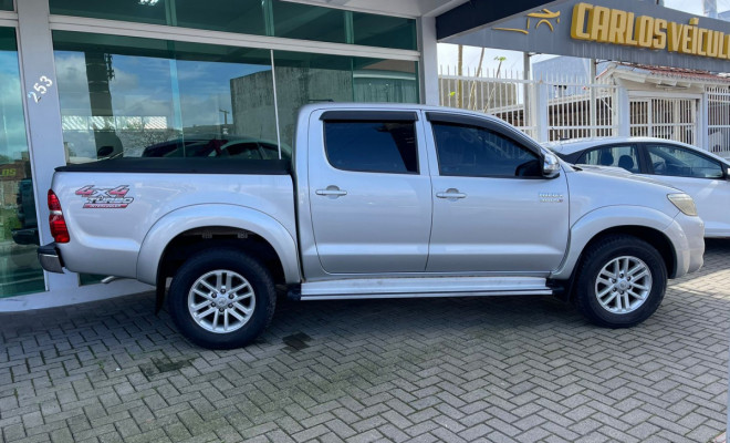 Toyota Hilux CD SRV D4-D 4x4 3.0 TDI Diesel Aut 2013 Diesel-3