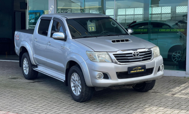 Toyota Hilux CD SRV D4-D 4x4 3.0 TDI Diesel Aut 2013 Diesel-0