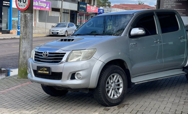 Toyota Hilux CD SRV D4-D 4x4 3.0 TDI Diesel Aut 2013 Diesel-1