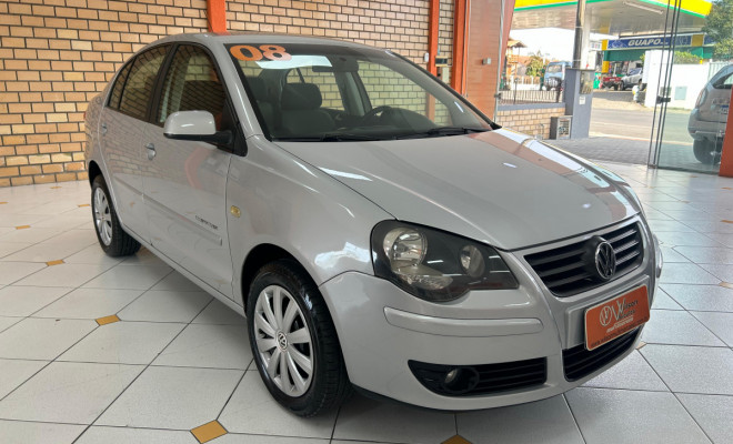 VW - VolksWagen Polo Sedan 1.6 Mi Total Flex 8V 4p 2008 Flex-1