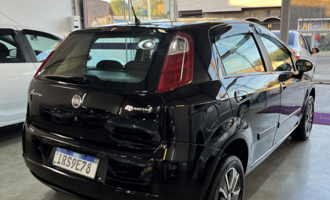 Fiat Punto ATTRACTIVE 1.4 Fire Flex 8V 5p 2011 Flex-1