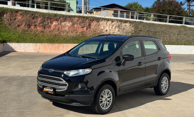 EcoSport SE 2.0 Aut. 2014 – Conforto e potência em um SUV completo!