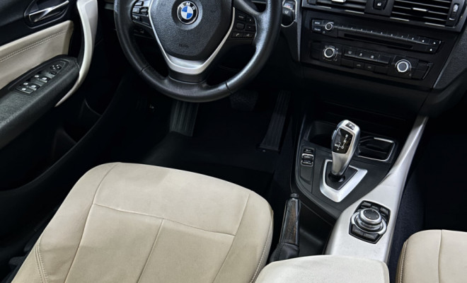 BMW 118iA Full 1.6 TB 16V 170cv 5p 2014 Gasolina-5