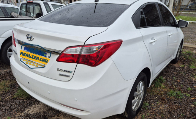Hyundai HB20S Copa do Mundo 1.6 Flex 16V Aut. 2015 Flex-2
