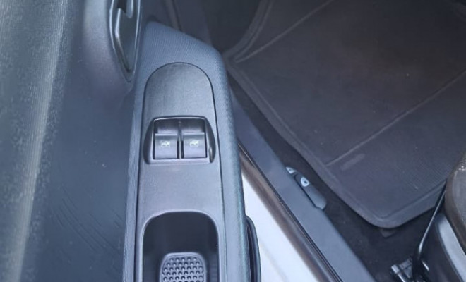 Fiat MOBI DRIVE GSR 1.0 Flex 6V 5p 2019 Flex-8