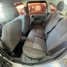 Ford Fiesta Sed. Personnalité 1.0 8V 4p 2005 Gasolina-6