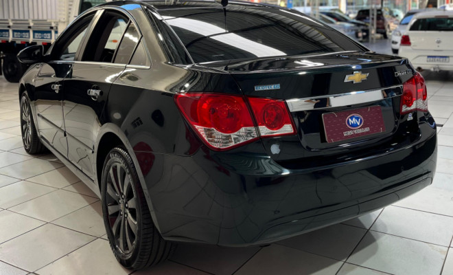 GM - Chevrolet CRUZE LTZ 1.8 16V FlexPower 4p Aut. 2013 Flex-2