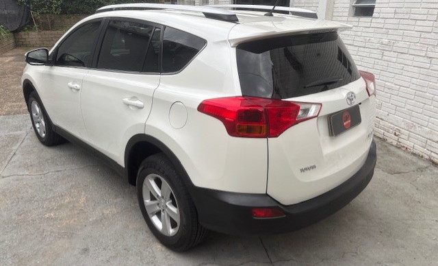 Toyota RAV4 2.0 4x2 16V Aut. 2013 Gasolina-4