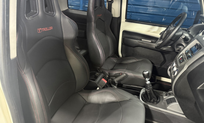 Troller T-4 4x4 3.2 20V Tdi Cap. Rígida Diesel 2017 Diesel-5