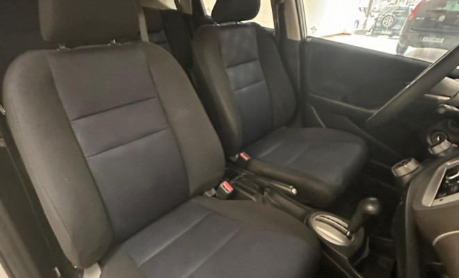 Honda Fit LX 1.4/ 1.4 Flex 8V/16V 5p Aut. 2014 Flex-4
