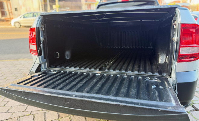 VW - VolksWagen Saveiro Robust 1.6 Total Flex 8V 2021 Flex-15