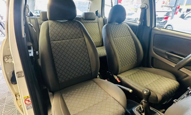 VW - VolksWagen Fox Trendline 1.6 Flex 8V 5p 2016 Flex-9