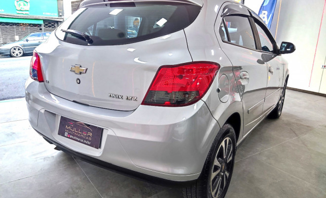 GM - Chevrolet ONIX HATCH LTZ 1.4 8V FlexPower 5p Aut. 2015 Flex-5