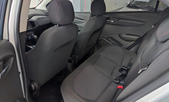 GM - Chevrolet ONIX HATCH LTZ 1.4 8V FlexPower 5p Aut. 2015 Flex-10