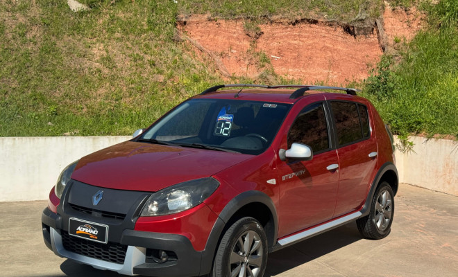 SANDERO STEPWAY 1.6 2012 – Aventura e economia em um só veículo!
