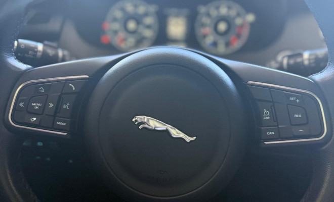 Jaguar E-Pace 2.0 AWD 249cv Aut/Flex 2018 Flex-13