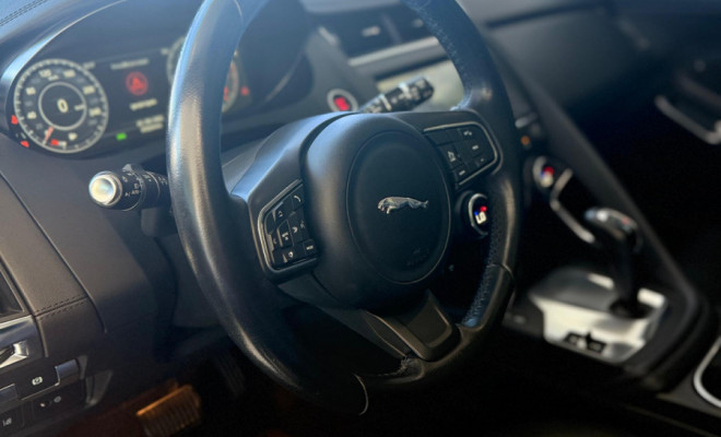 Jaguar E-Pace 2.0 AWD 249cv Aut/Flex 2018 Flex-12