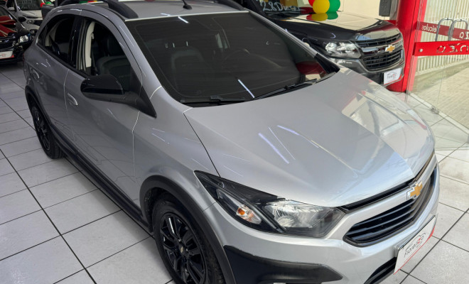 GM - Chevrolet ONIX HATCH ACTIV 1.4 8V Flex 5p Mec. 2019 Flex-2