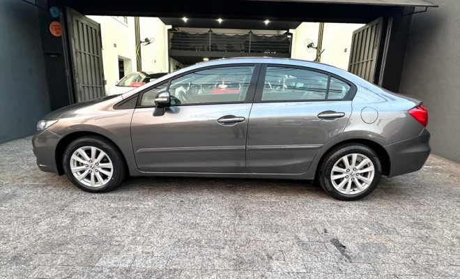 Honda Civic Sedan LXR 2.0 Flexone 16V Aut. 4p 2014 Flex-6