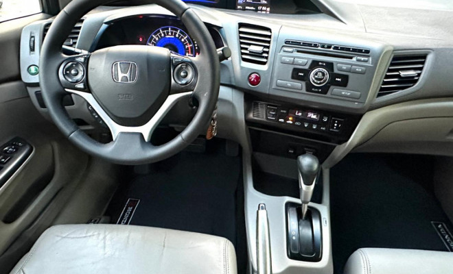 Honda Civic Sedan LXR 2.0 Flexone 16V Aut. 4p 2014 Flex-0
