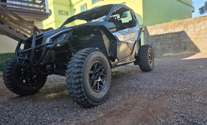 QUADRICICLO CAN AM MAVERICK X3 TURBO 2019 Gasolina-1