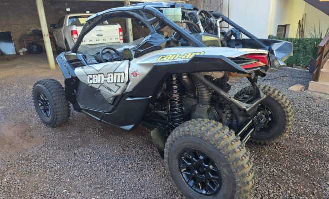 QUADRICICLO CAN AM MAVERICK X3 TURBO 2019 Gasolina-4
