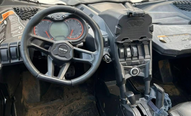 QUADRICICLO CAN AM MAVERICK X3 TURBO 2019 Gasolina-3