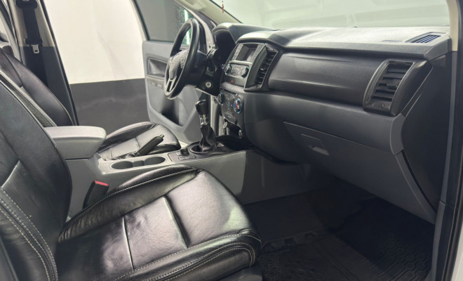 Ford Ranger XLS 2.2 4x4 CD Diesel Mec. 2019 Diesel-16