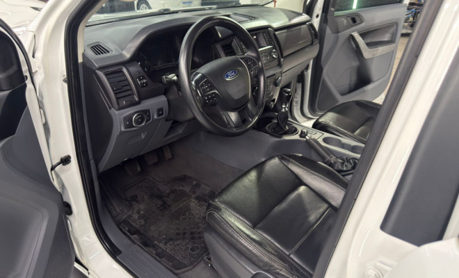 Ford Ranger XLS 2.2 4x4 CD Diesel Mec. 2019 Diesel-2