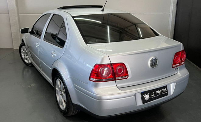 VolksWagen Bora 2.0 8v Gasolina  Manual 2009-8