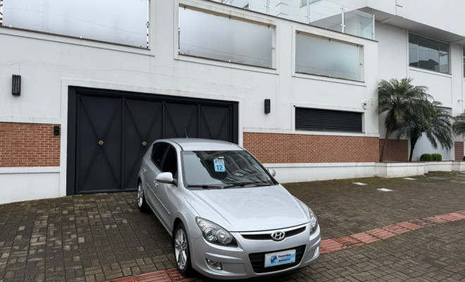 Hyundai i30 2.0 16V 145cv 5p Aut. 2012 Flex-0