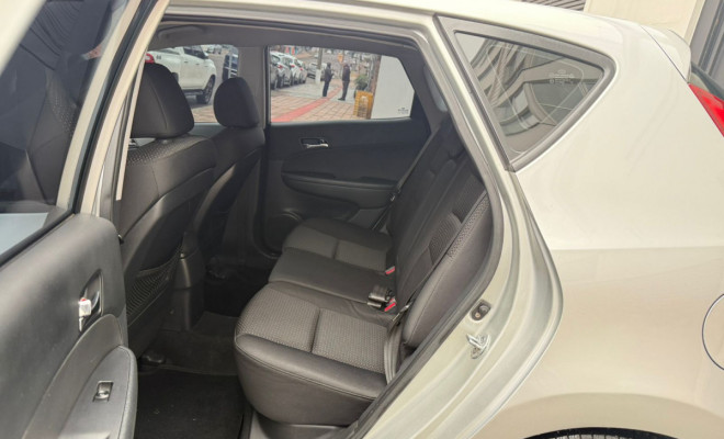 Hyundai i30 2.0 16V 145cv 5p Aut. 2012 Flex-7