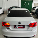 VW - VolksWagen JETTA Comfortline 2.0 T.Flex 8V 4p Tipt. 2014 Flex
