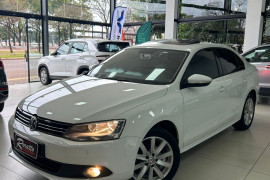 VW - VolksWagen JETTA Comfortline 2.0 T.Flex 8V 4p Tipt. 2014 Flex