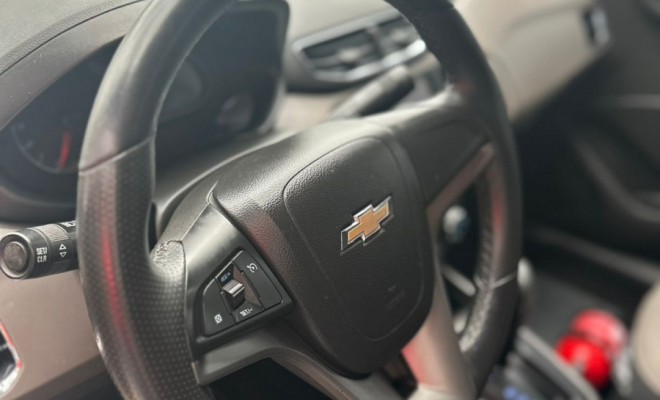 GM - Chevrolet PRISMA Sed. LTZ 1.4 8V FlexPower 4p Aut. 2014 Flex-6