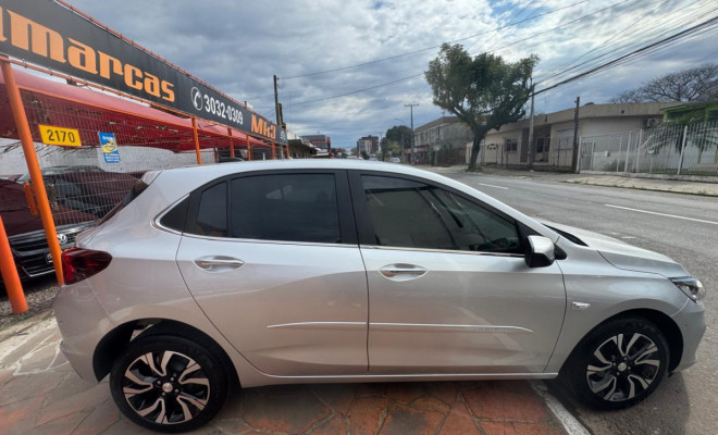 GM - Chevrolet ONIX HATCH PREM. 1.0 12V TB Flex 5p Aut. 2023 Flex-2