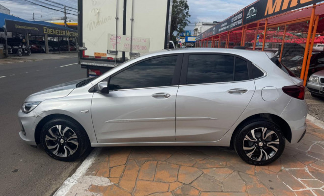 GM - Chevrolet ONIX HATCH PREM. 1.0 12V TB Flex 5p Aut. 2023 Flex-4