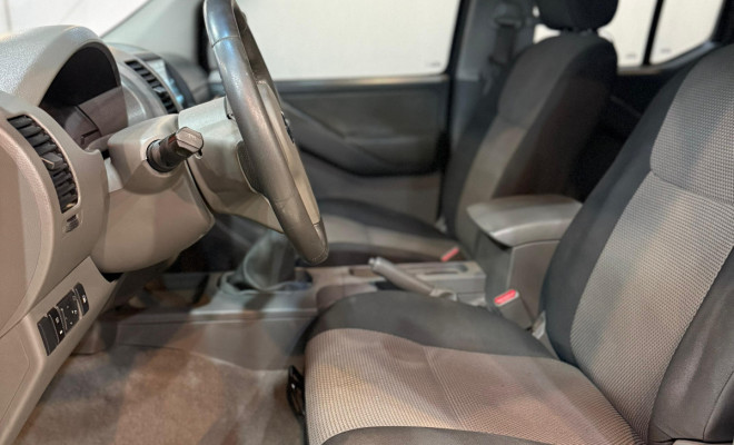 Nissan Frontier SE/SE Strik CD 4x4 2.5 TB Dies. 2011 Diesel-3