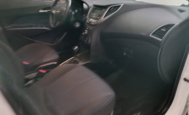 Hyundai HB20X Style 1.6 Flex 16V Aut. 2015 Flex-9