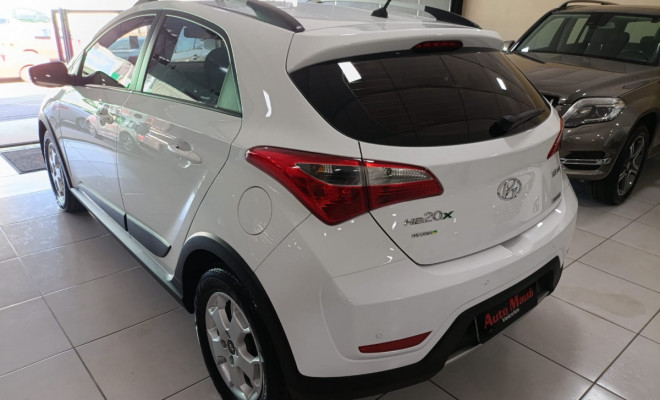 Hyundai HB20X Style 1.6 Flex 16V Aut. 2015 Flex-2