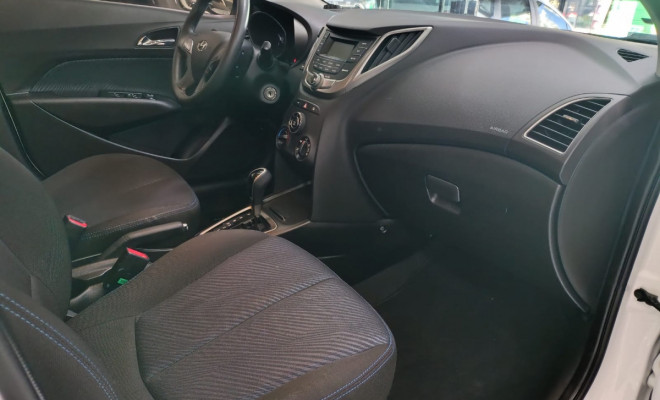 Hyundai HB20X Style 1.6 Flex 16V Aut. 2015 Flex-8