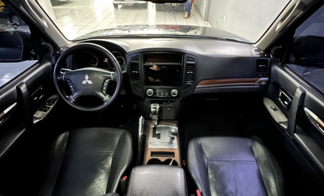 Mitsubishi Pajero HPE Full 3.2 4x4 T.I.Dies. 5p Aut 2011 Diesel-4