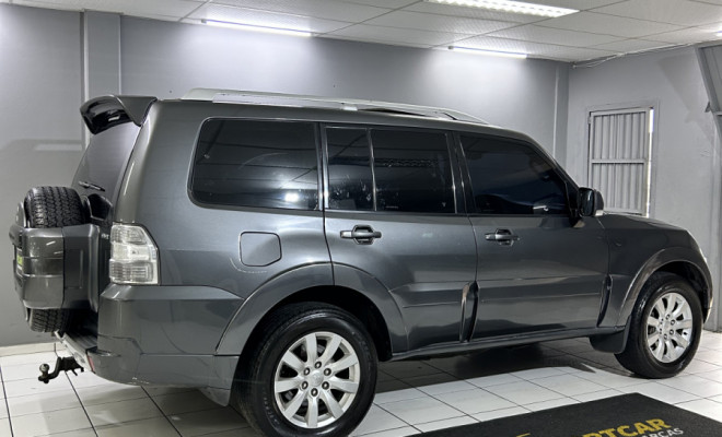 Mitsubishi Pajero HPE Full 3.2 4x4 T.I.Dies. 5p Aut 2011 Diesel-9