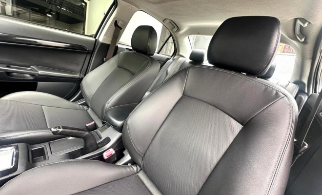 Mitsubishi Lancer 2.0 16V 160cv Aut. 2013 Gasolina-11