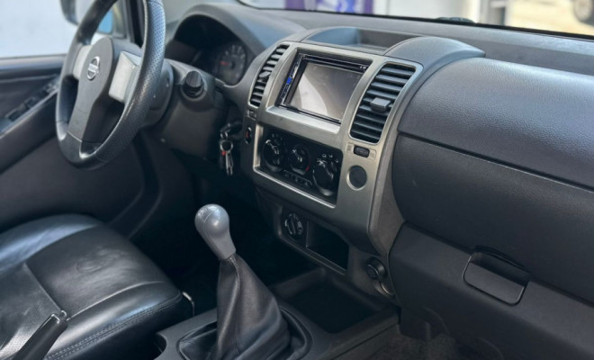 Nissan Frontier SE ATTACK CD 4x4 2.5 TB Diesel 2013 Diesel-9