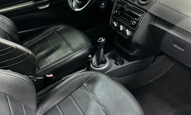 VW - VolksWagen Saveiro 1.6 Mi/ 1.6 Mi Total Flex 8V 2014 Flex-4