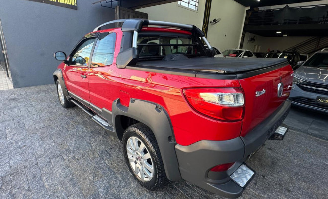 Fiat Strada Adventure1.8/ 1.8 LOCKER Flex CD 2014 Flex-12