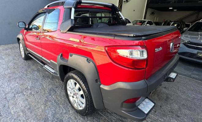 Fiat Strada Adventure1.8/ 1.8 LOCKER Flex CD 2014 Flex-4